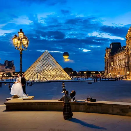 Louvres Notre Dame De Parigi
