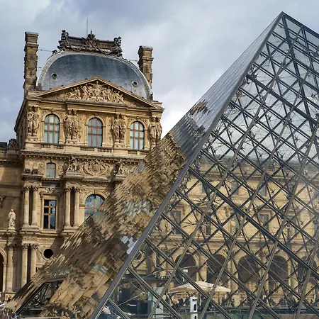Louvres Notre Dame De * Parigi